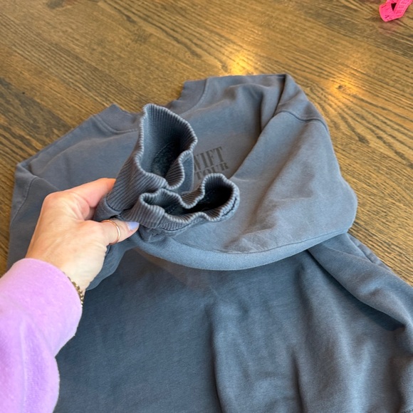 Taylor Swift Eras Tour Blue Crewneck Sweatshirt Official Merch Size XS NWOT - Picture 14 of 16